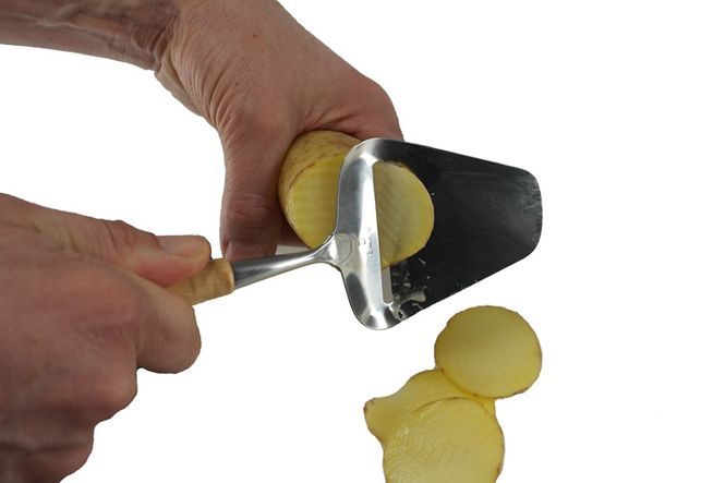 Main Image Cheese slicer with grooves