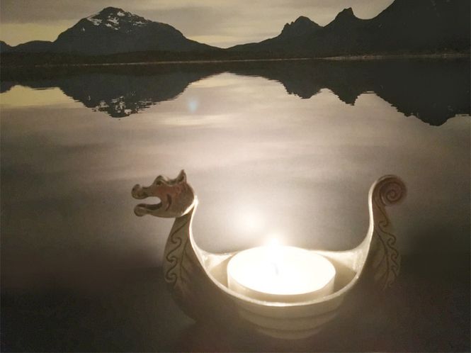 Main Image Viking ship candle holder Tinn-Per