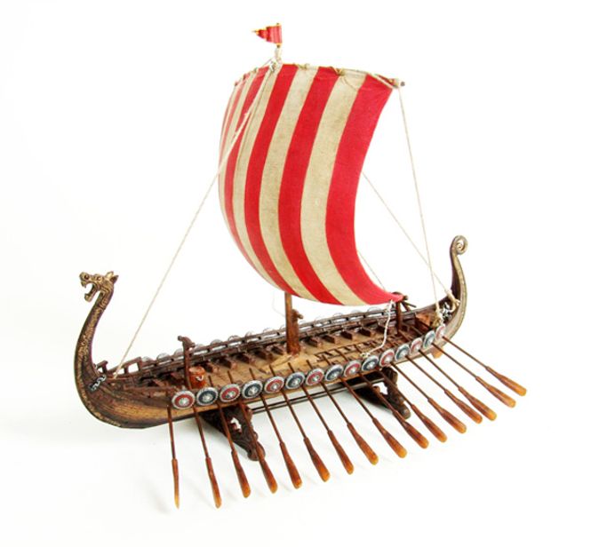 Main Image Viking ship with dragon head, big
