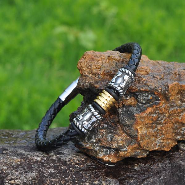 Hovedbilde Vikingarmbånd, Thors hammer, magnetlås