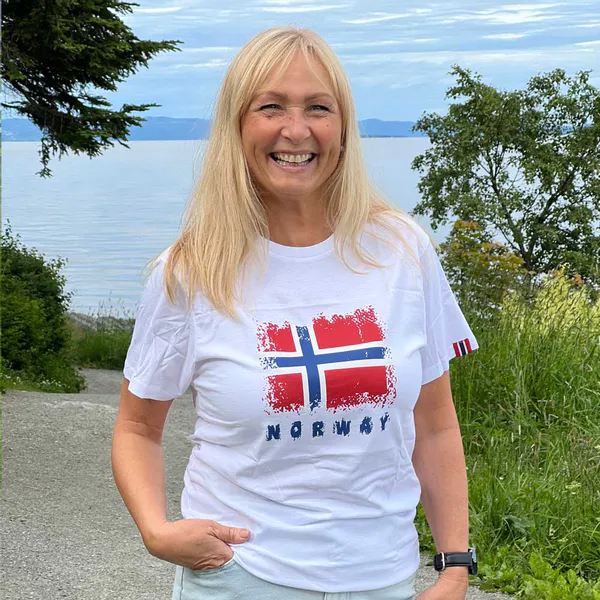 Hovedbilde T-skjorte, Norway med flagg, hvit