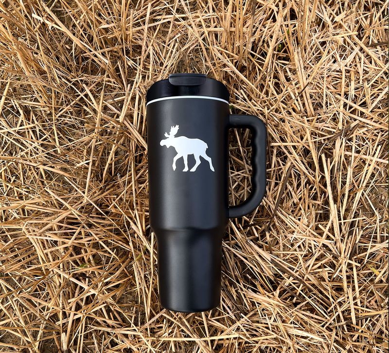 Tumbler, Elg, sort