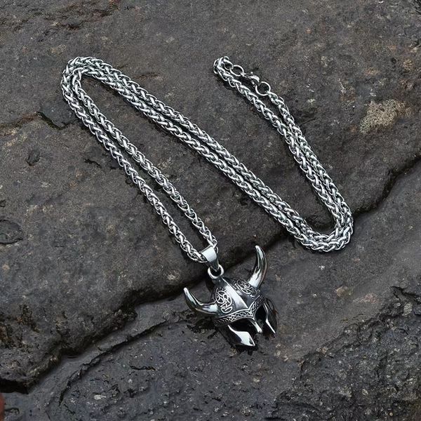 Hovedbilde Vikingsmykke, Vikinghjelm